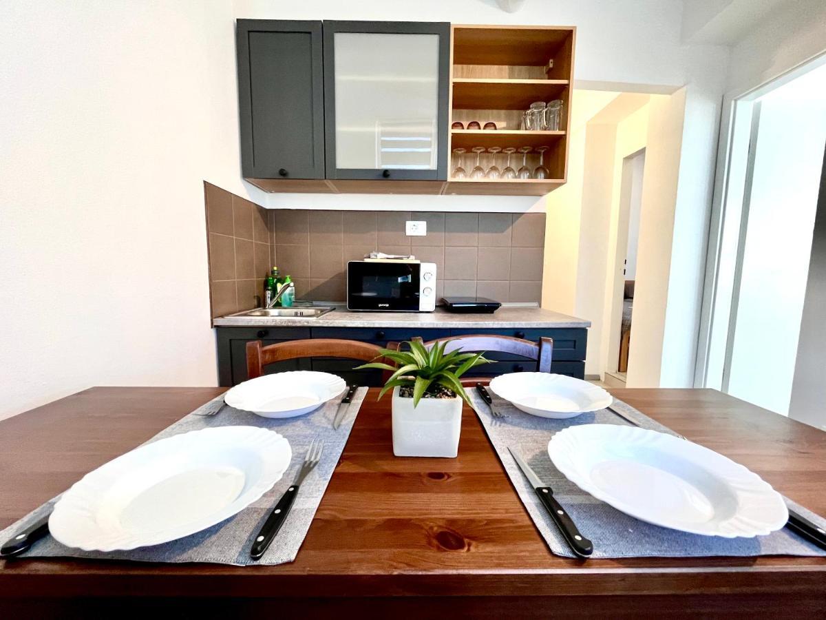 Apartma Skofije I Koper - Spodnje Skofije 174A Apartment Zgornje Skofije Bagian luar foto